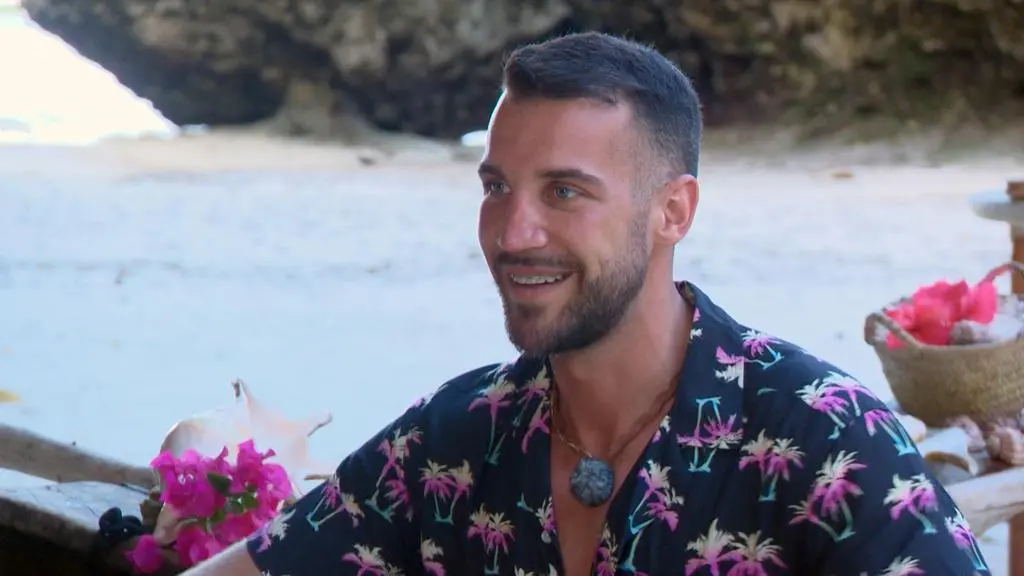 Hotel Paradise 4: Michał