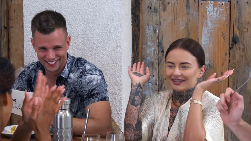 Hotel Paradise 4: Nana i Michał