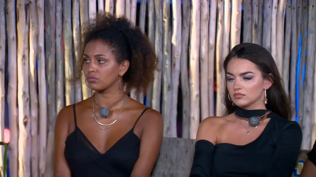Hotel Paradise 4: Nana i Vanessa