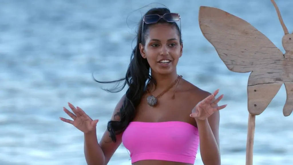 Hotel Paradise 4: Nana