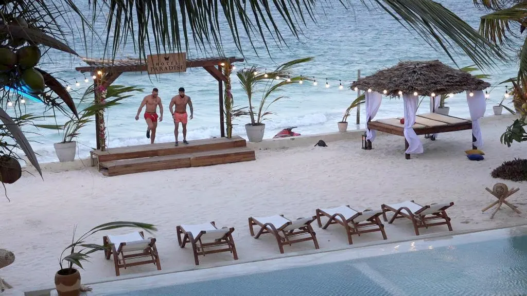Hotel Paradise 4