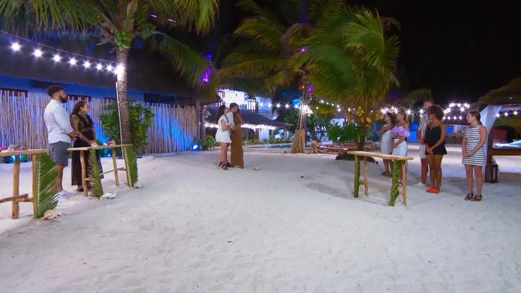 Hotel Paradise 4: Pożegnanie Kasi i Kuby