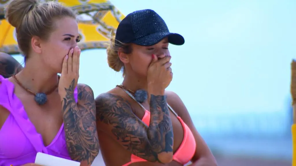 Hotel Paradise 4: Sara i Wiktoria