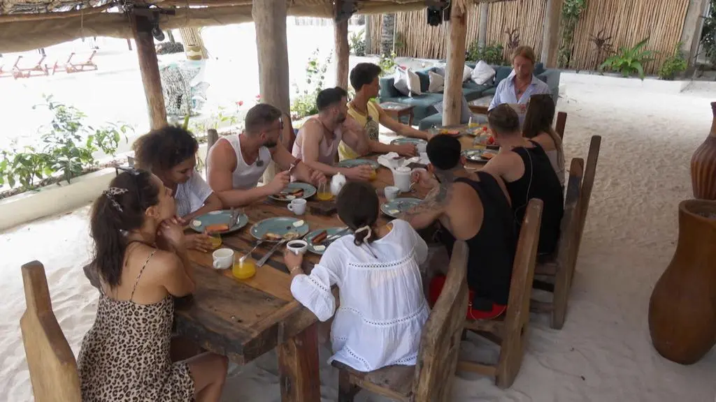 Hotel Paradise 4: Uczestnicy
