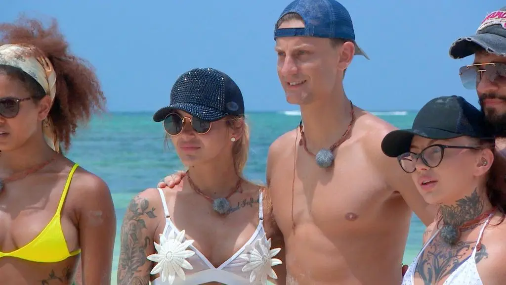 Hotel Paradise 4: Uczestnicy