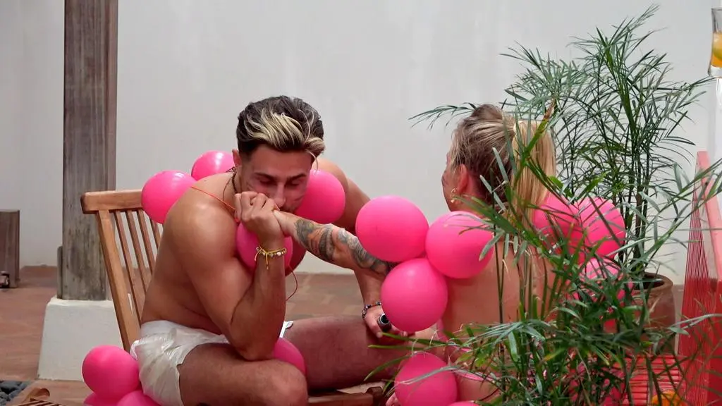Hotel Paradise 5: Grzegorz i Marika