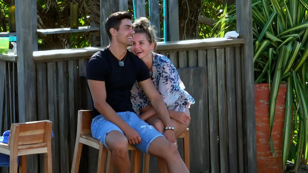 Hotel Paradise 5: Kasper i Karolina