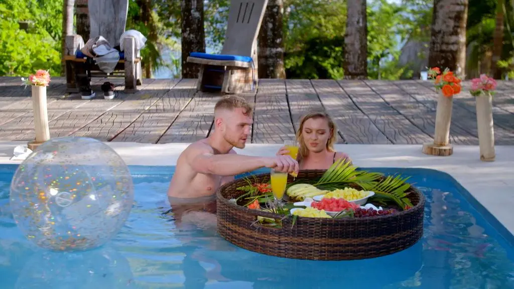 Hotel Paradise 5: Randka Grzegorza i Mariki
