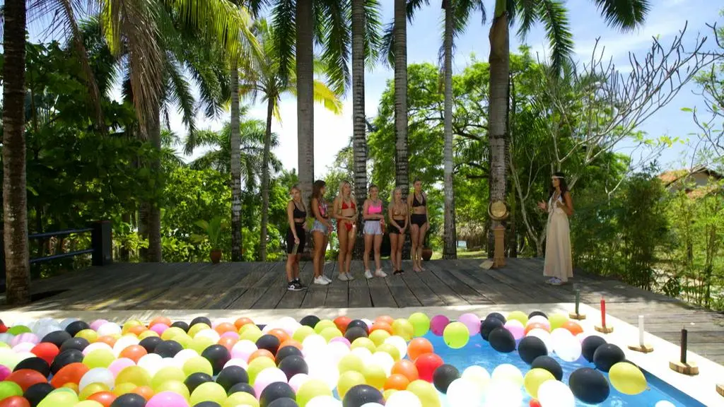 Hotel Paradise 5: Walka o immunitet