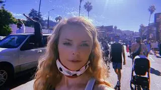 Izabella Miko na pokojowych protestach w USA