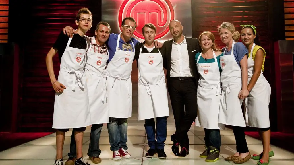 Joe Bastianich i uczestnicy MasterChef