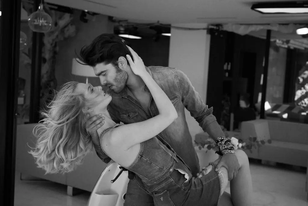 Kasia Szklarczyk w sesji dla Guess