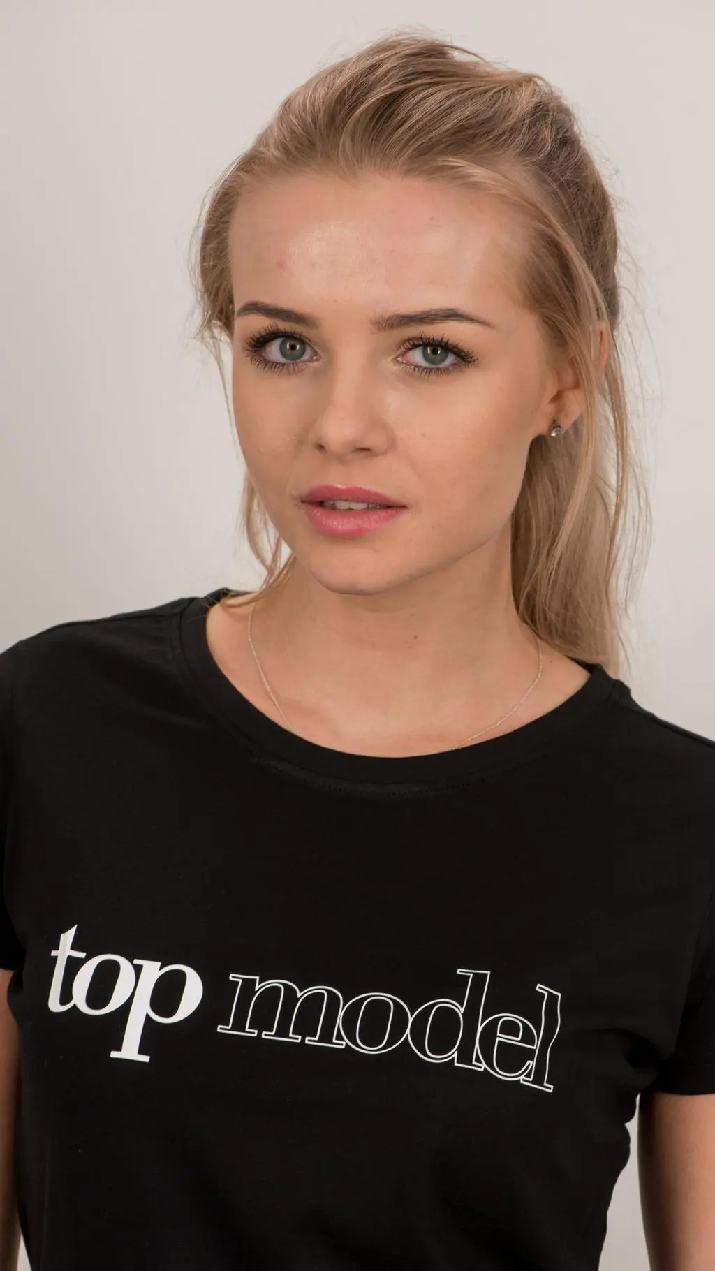 KATARZYNA SZKLARCZYK