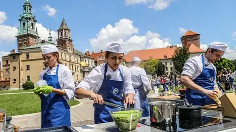 Każda z drużyn przygotowała 65 dań!