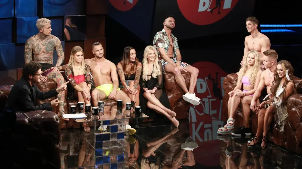 Kuba Wojewódzki: Ekipa programu „One Night Squad”
