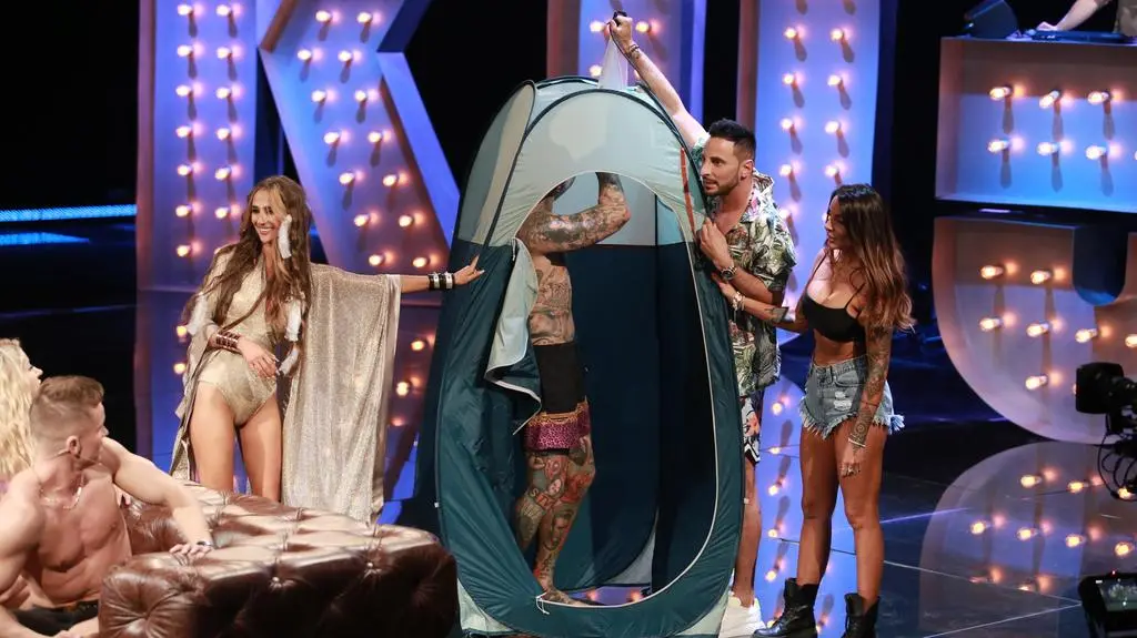 Kuba Wojewódzki: Ekipa programu „One Night Squad”