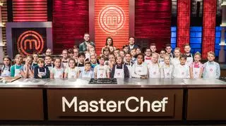 Czterdziestu młodych kucharzy zostało wyłonionych z setek chętnych podczas castingów. Kto z nich spełni swoje marzenie, wejdzie do finałowej czternastki i będzie walczyć o zaszczytny tytuł drugiego polskiego "MasterChefa Juniora"? Koniecznie sprawdźcie :)