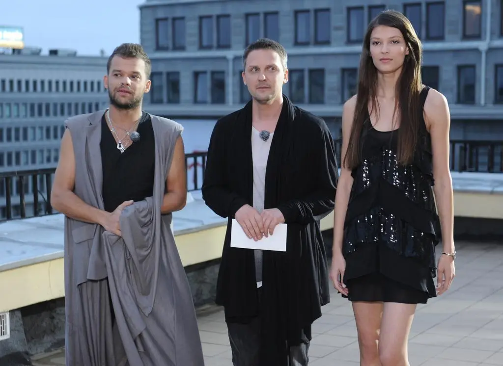 Mariusz Przybylski w towarzystwie Michała Piróga i top modelki