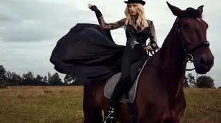 Elegancka sesja z końmi