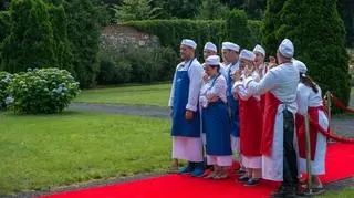 Zobacz jak powstawał elegancki lunch dla dyplomatów!