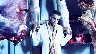 Sesja w rzeźni - kreacje z mięsa