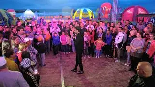 Miasteczko Projekt Plaża nocą