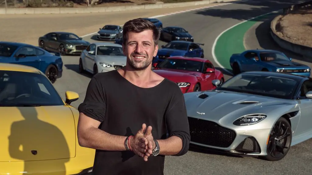 MotorTrend - Best Driver's Car 2019