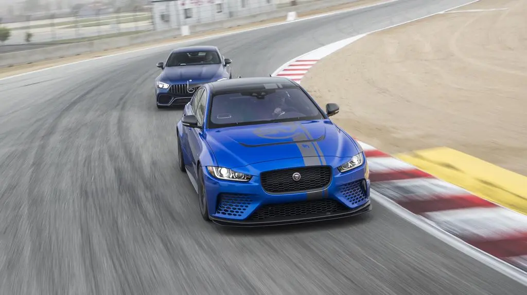 MotorTrend - Best Driver's Car 2019