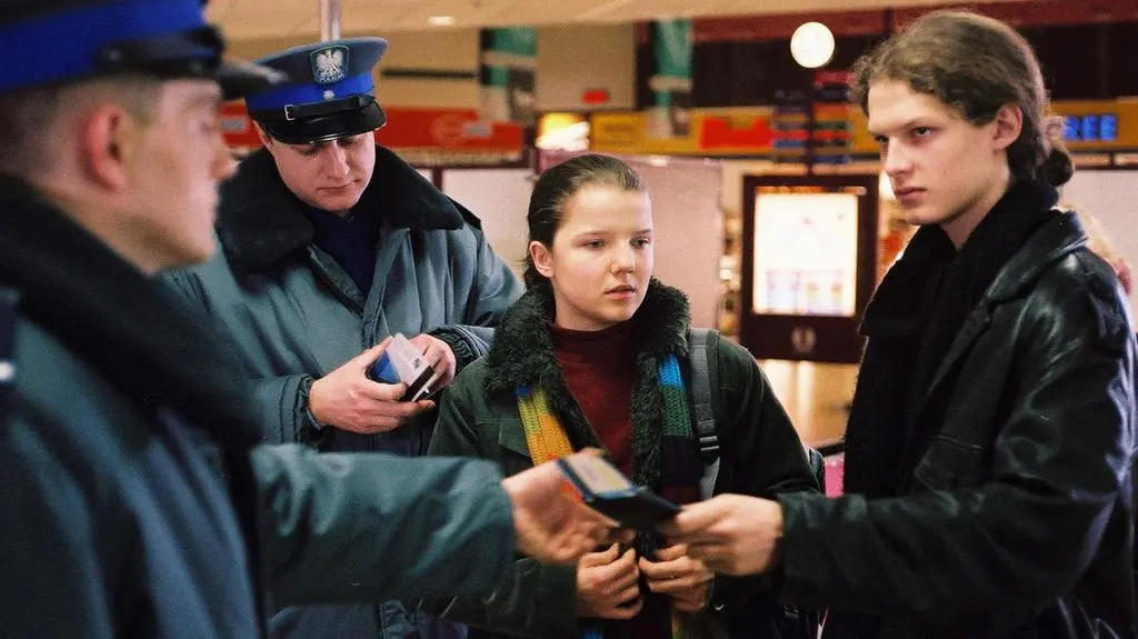 Odc. 30 - Marta, Maks i policjanci