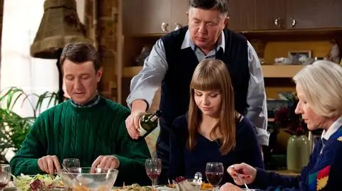 Rodzinny obiad u Ziębów i szaleństwo Romana na punkcie Feng Shui...