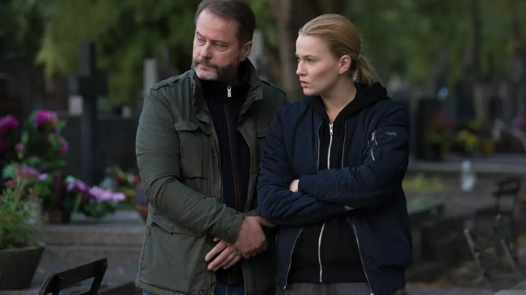 "Odwróceni. Ojcowie i córki": Sikora (Artur Żmijewski) i Lidia (Joanna Balasz)