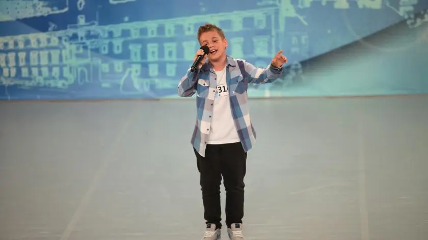 Totalna metamorfoza finalisty "Mam Talent!" Dziś jest nie do poznania. Jurorzy przecierali oczy ze zdumienia [PRZED EMISJĄ w TV]
