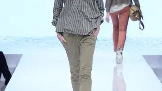 Dwie zwyciężczynie i dwie uczestniczki na jednym wybiegu