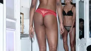 Osi Ugonoh w bieliźnie na pokazie!