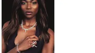 Osi Ugonoh w kampanii znanej marki biżuterii!