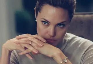 Angelina Jolie i Brad Pitt poznali się na planie tego filmu. Latem produkcja kończy 20 lat i właśnie wraca na Max