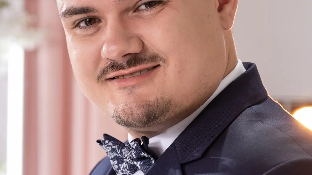 "Pary młode ponad miarę": Eksperci zajęli się też zarostem Grzegorza