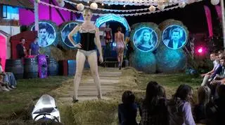 Pokaz bielizny na Mazurach