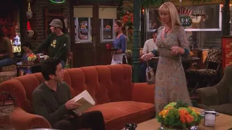 Przyjaciele: Phoebe spotyka się z Mikem