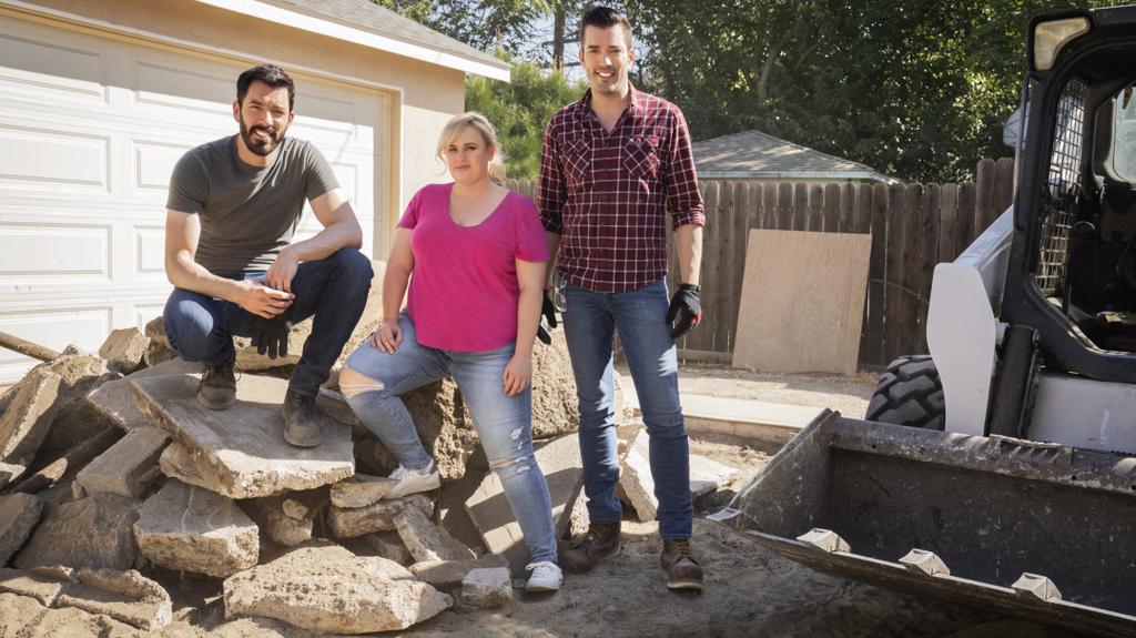 Rebel Wilson na planie programu "Remonty gwiazd Hollywood"