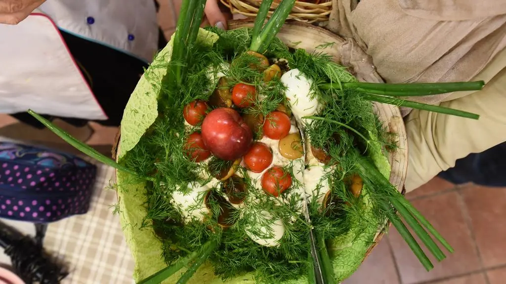Sałatka jarzynowa / Jubileuszowy 250. odcinek "Kuchennych rewolucji" 