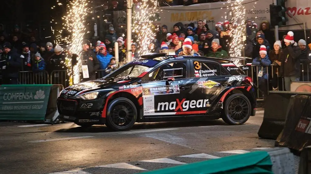 TVN Turbo Rally Team wygrywa Kryterium Asów na Karowej!