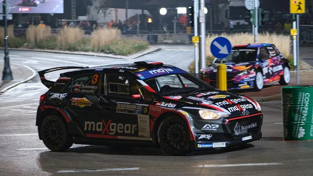 TVN Turbo Rally Team wygrywa Kryterium Asów na Karowej!