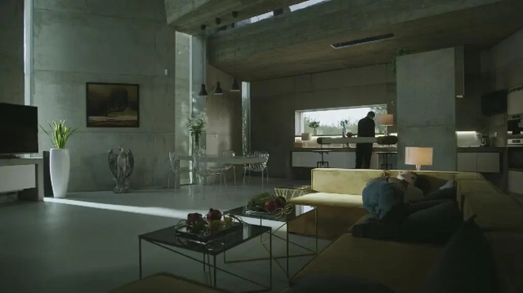 Chyłka - Oskarżenie: Zordon obudził się w domu Langera