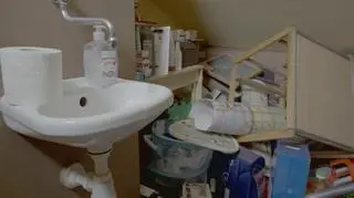 "Misja ratunkowa": zagracony składzik w toalecie na poddaszu