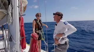 Przez Atlantyk: Renata pomaga kapitanowi naprawić żagiel