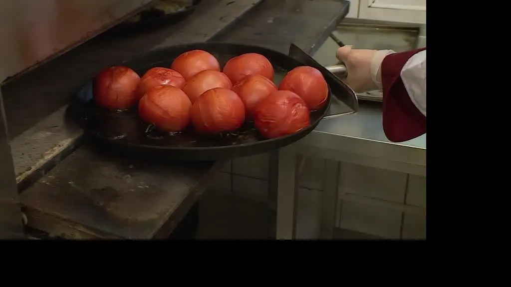 Kuchenne rewolucje: Zupa purpurowa Magdy Gessler