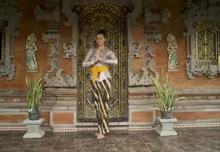 Z wizytą w balijskim pensjonacie. Co znajduje się w środku i ile kosztuje wynajem?