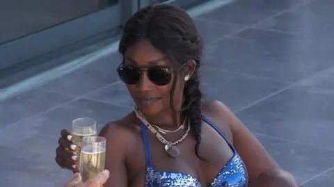 40 kontra 20: Tom rzuci się na podbój serca Amello