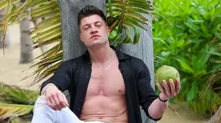 Hotel Paradise 8: Bartek 